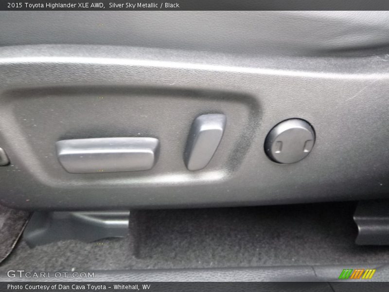 Silver Sky Metallic / Black 2015 Toyota Highlander XLE AWD