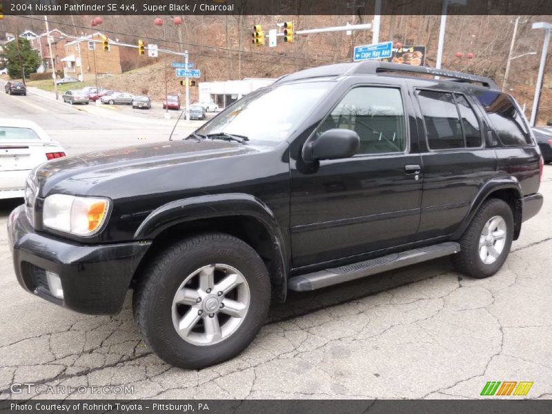 Super Black / Charcoal 2004 Nissan Pathfinder SE 4x4