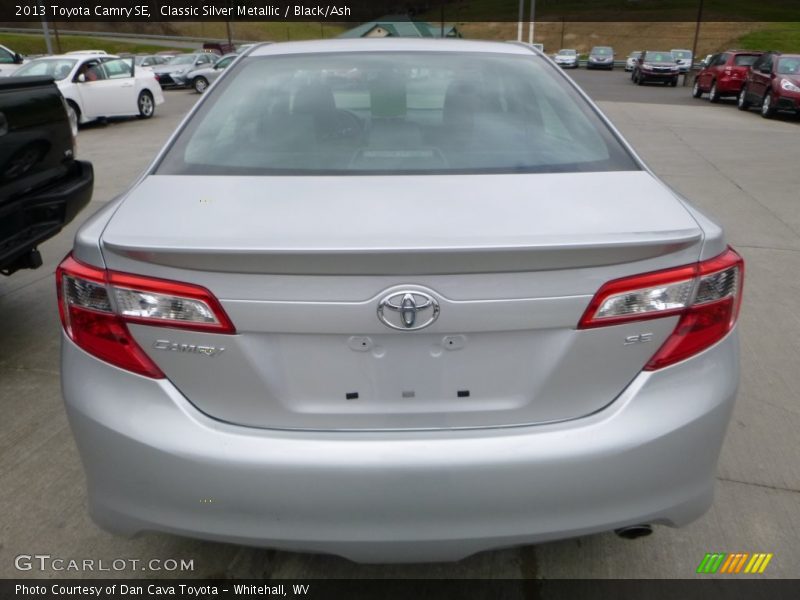 Classic Silver Metallic / Black/Ash 2013 Toyota Camry SE