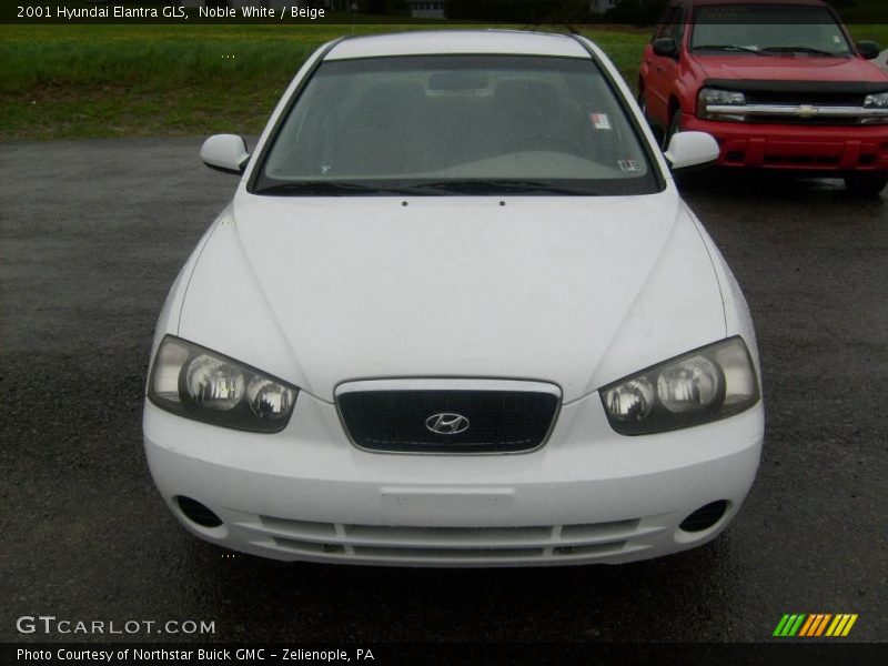 Noble White / Beige 2001 Hyundai Elantra GLS