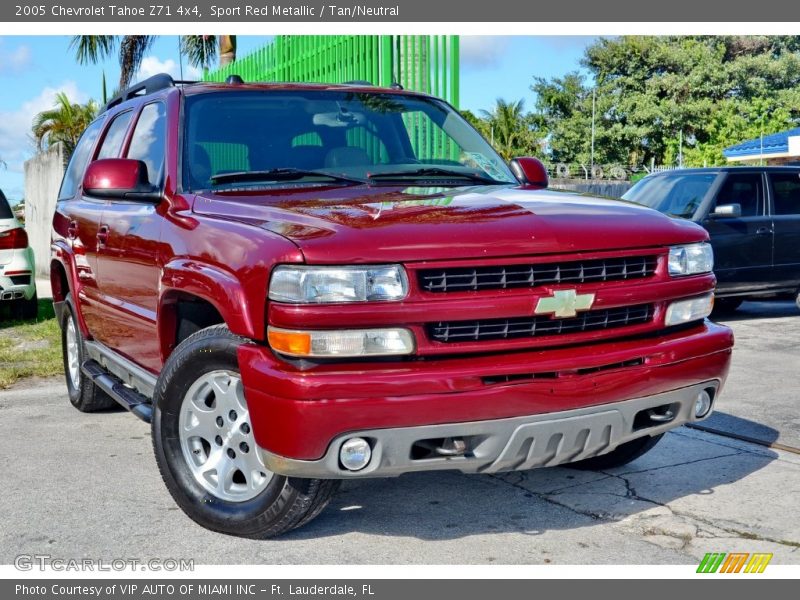 Front 3/4 View of 2005 Tahoe Z71 4x4