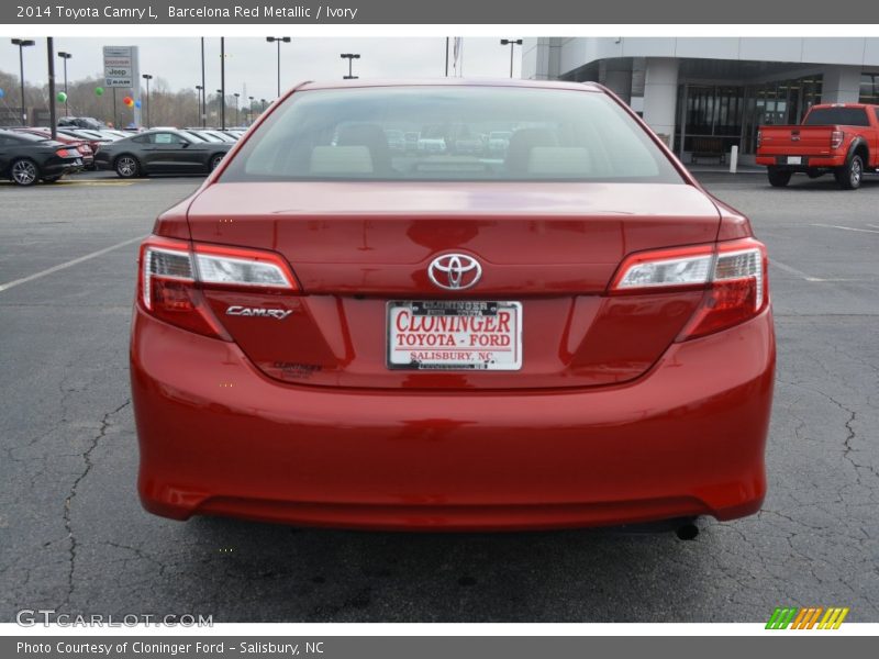 Barcelona Red Metallic / Ivory 2014 Toyota Camry L