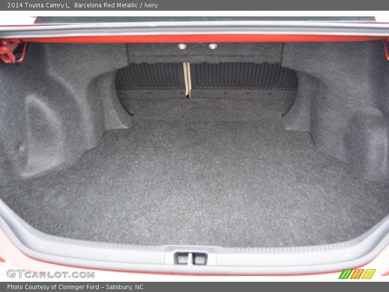 Barcelona Red Metallic / Ivory 2014 Toyota Camry L