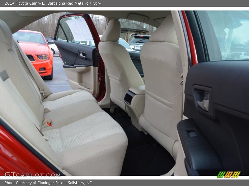 Barcelona Red Metallic / Ivory 2014 Toyota Camry L