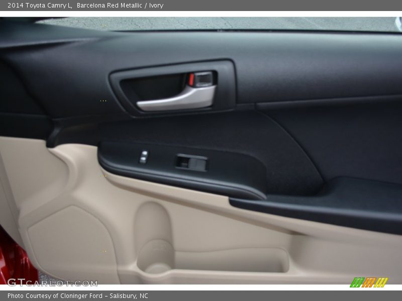 Barcelona Red Metallic / Ivory 2014 Toyota Camry L