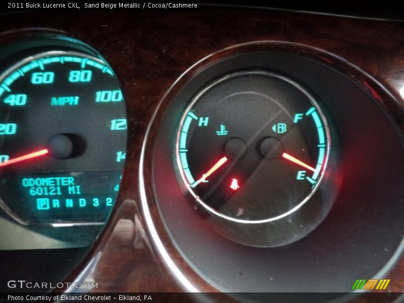 Sand Beige Metallic / Cocoa/Cashmere 2011 Buick Lucerne CXL