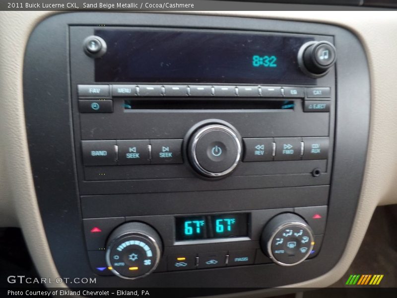 Sand Beige Metallic / Cocoa/Cashmere 2011 Buick Lucerne CXL