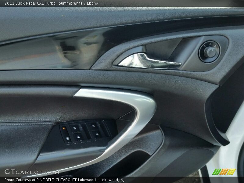 Summit White / Ebony 2011 Buick Regal CXL Turbo