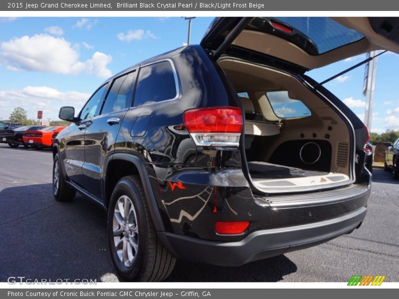 Brilliant Black Crystal Pearl / Black/Light Frost Beige 2015 Jeep Grand Cherokee Limited