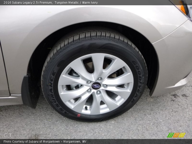 Tungsten Metallic / Warm Ivory 2016 Subaru Legacy 2.5i Premium