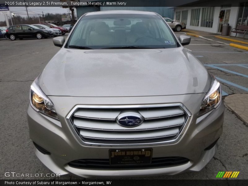 Tungsten Metallic / Warm Ivory 2016 Subaru Legacy 2.5i Premium