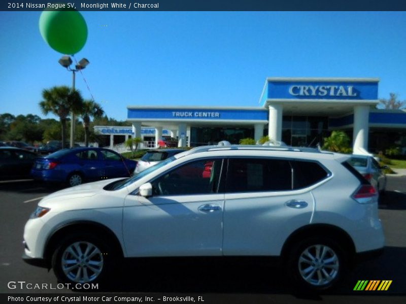 Moonlight White / Charcoal 2014 Nissan Rogue SV