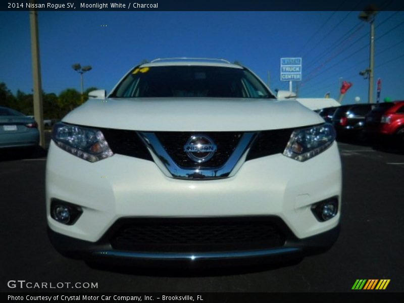 Moonlight White / Charcoal 2014 Nissan Rogue SV