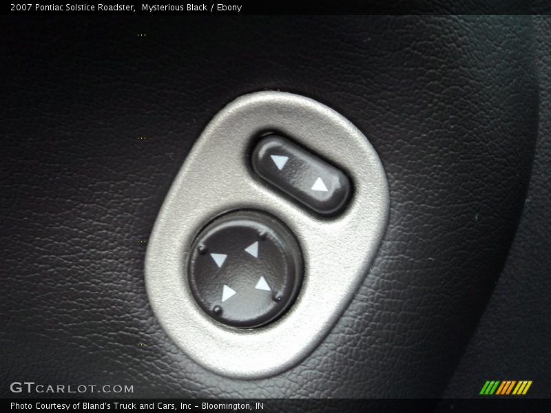 Mysterious Black / Ebony 2007 Pontiac Solstice Roadster