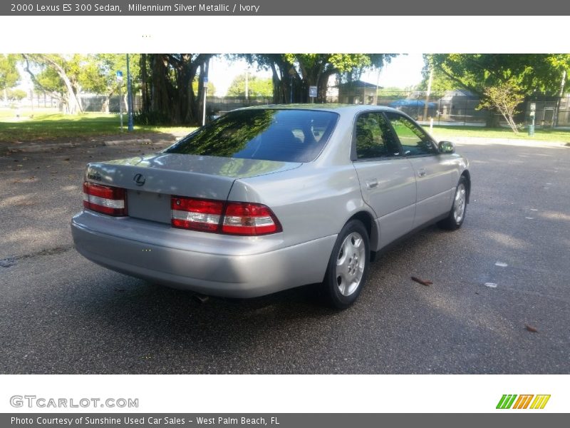 Millennium Silver Metallic / Ivory 2000 Lexus ES 300 Sedan