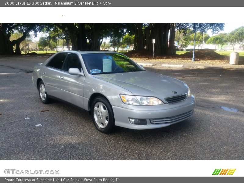 Millennium Silver Metallic / Ivory 2000 Lexus ES 300 Sedan
