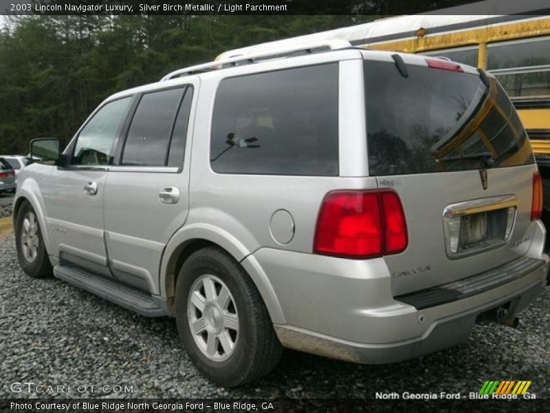 Silver Birch Metallic / Light Parchment 2003 Lincoln Navigator Luxury