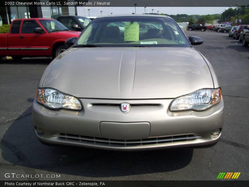 Sandrift Metallic / Neutral 2002 Chevrolet Monte Carlo LS