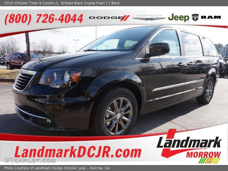 Brilliant Black Crystal Pearl / S Black 2016 Chrysler Town & Country S