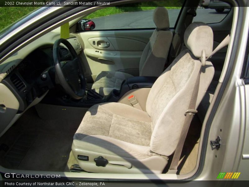 Sandrift Metallic / Neutral 2002 Chevrolet Monte Carlo LS