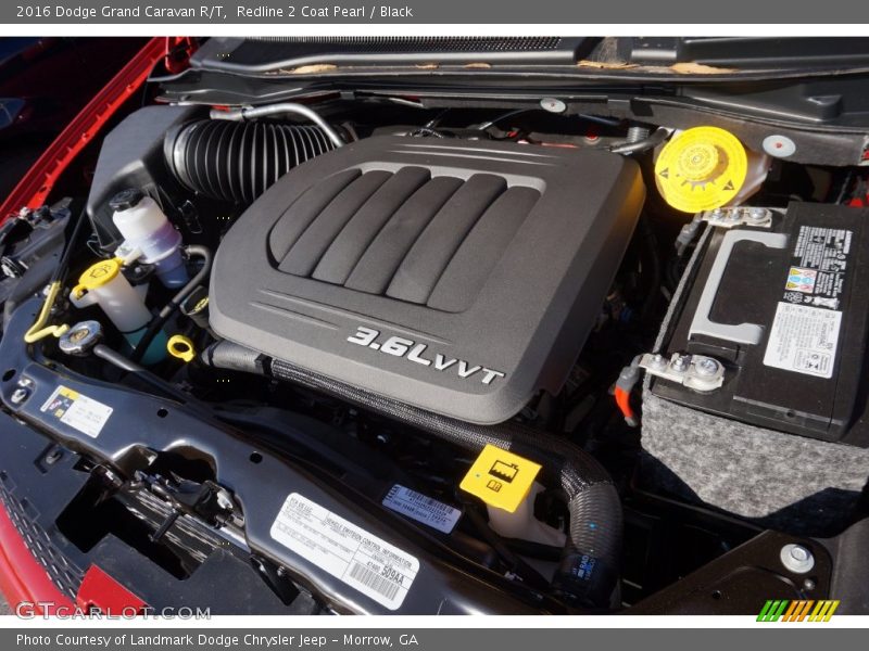 Redline 2 Coat Pearl / Black 2016 Dodge Grand Caravan R/T