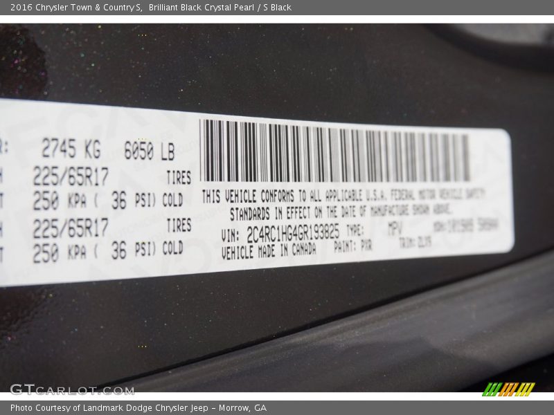Brilliant Black Crystal Pearl / S Black 2016 Chrysler Town & Country S