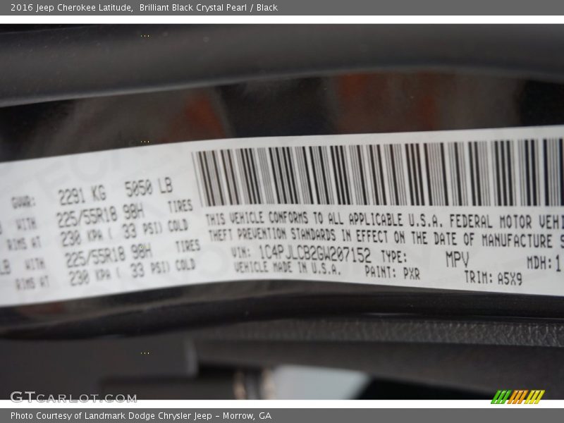Brilliant Black Crystal Pearl / Black 2016 Jeep Cherokee Latitude