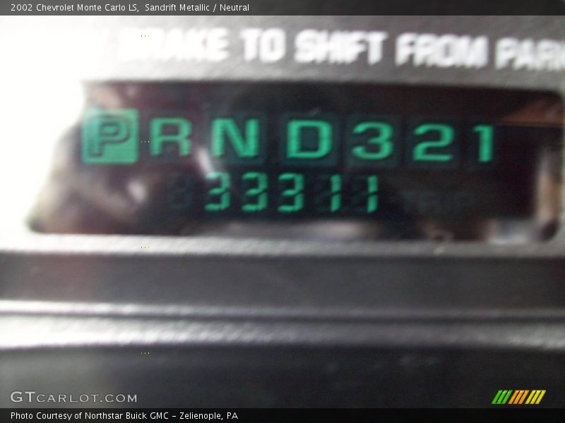 Sandrift Metallic / Neutral 2002 Chevrolet Monte Carlo LS