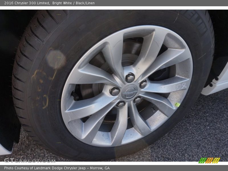 Bright White / Black/Linen 2016 Chrysler 300 Limited