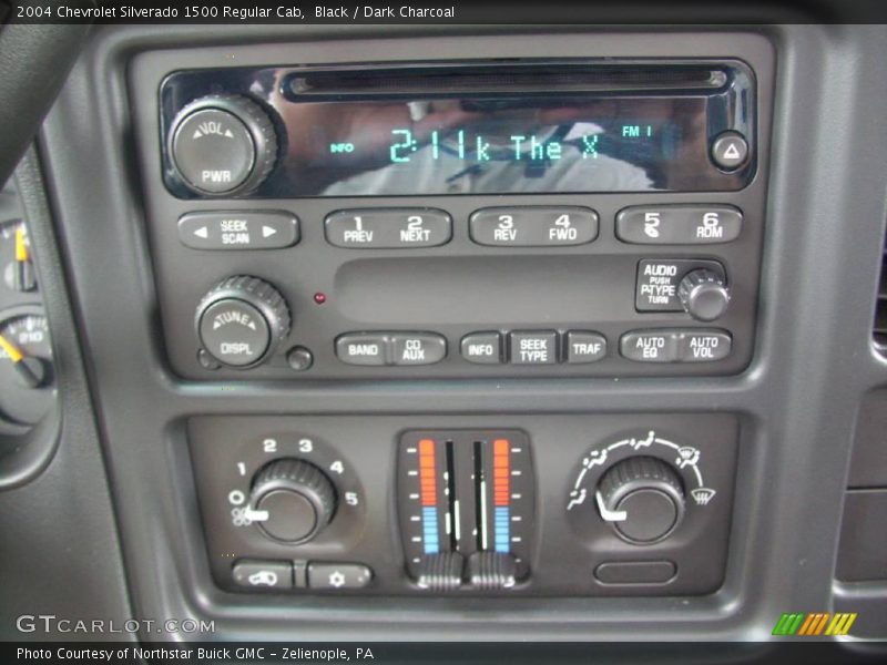 Black / Dark Charcoal 2004 Chevrolet Silverado 1500 Regular Cab