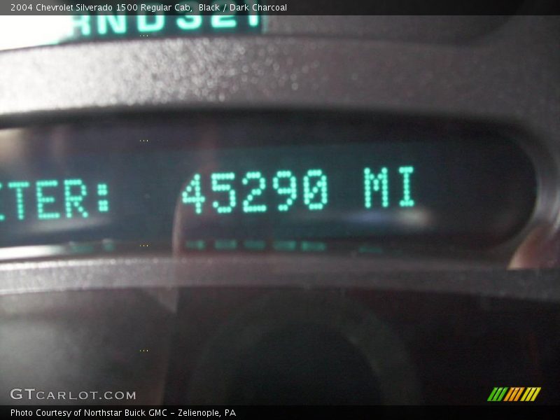 Black / Dark Charcoal 2004 Chevrolet Silverado 1500 Regular Cab