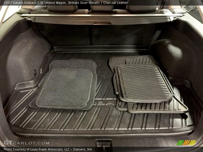 Brilliant Silver Metallic / Charcoal Leather 2007 Subaru Outback 2.5i Limited Wagon