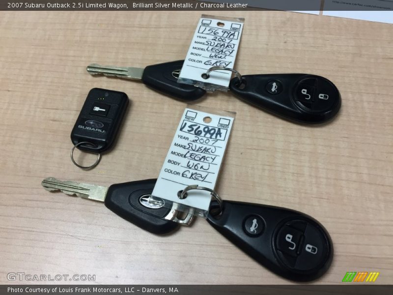 Brilliant Silver Metallic / Charcoal Leather 2007 Subaru Outback 2.5i Limited Wagon