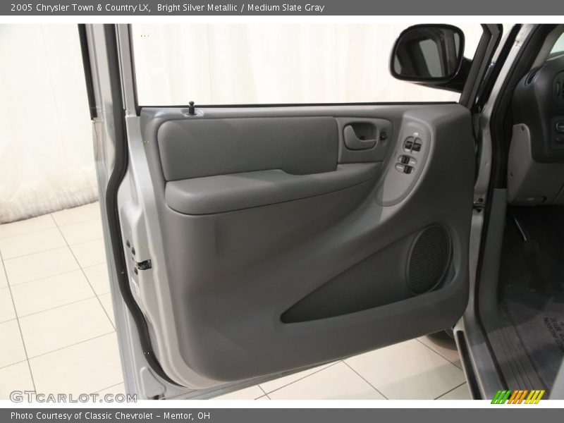 Bright Silver Metallic / Medium Slate Gray 2005 Chrysler Town & Country LX