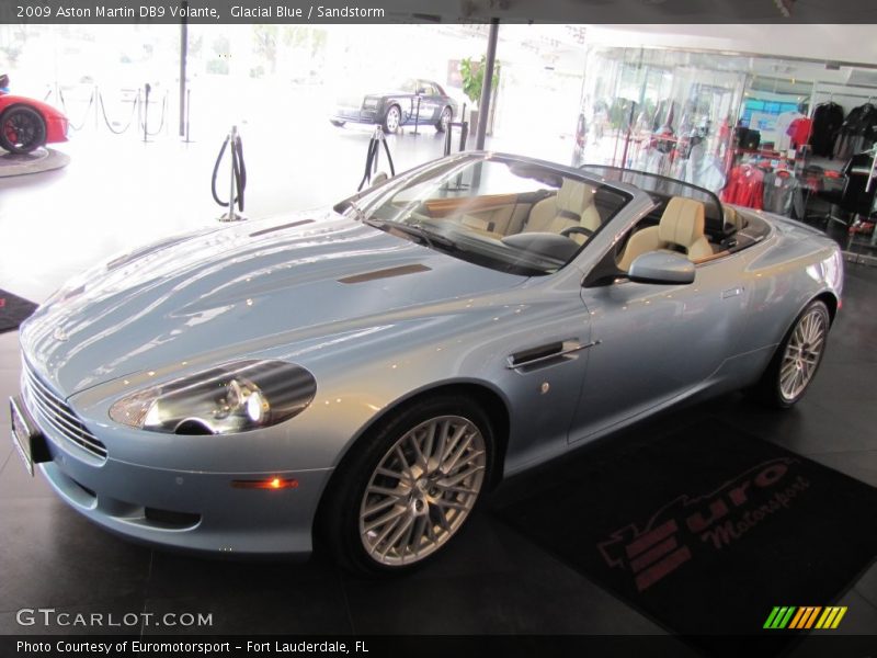 Front 3/4 View of 2009 DB9 Volante