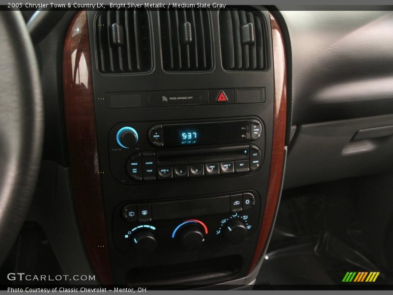 Bright Silver Metallic / Medium Slate Gray 2005 Chrysler Town & Country LX