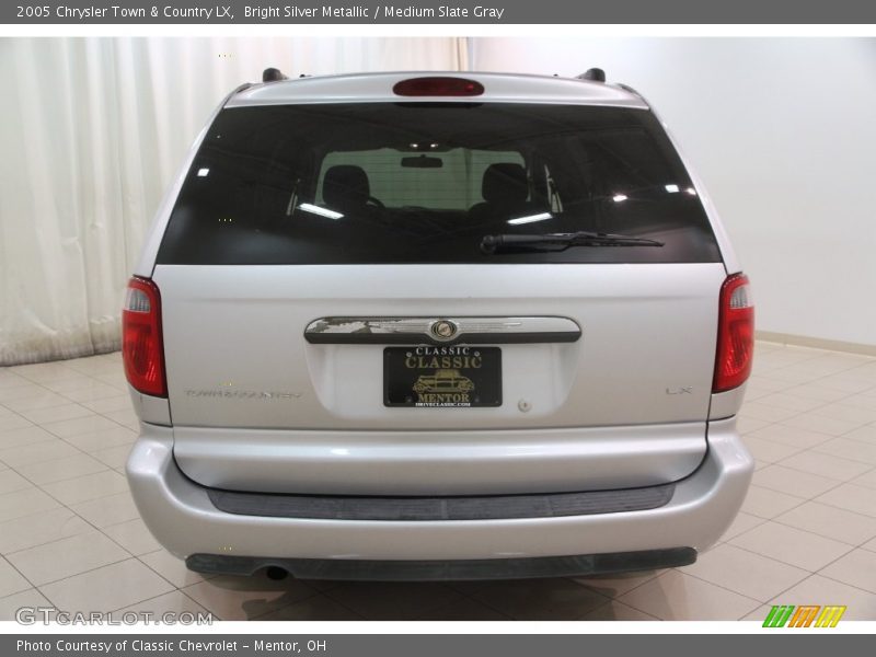 Bright Silver Metallic / Medium Slate Gray 2005 Chrysler Town & Country LX