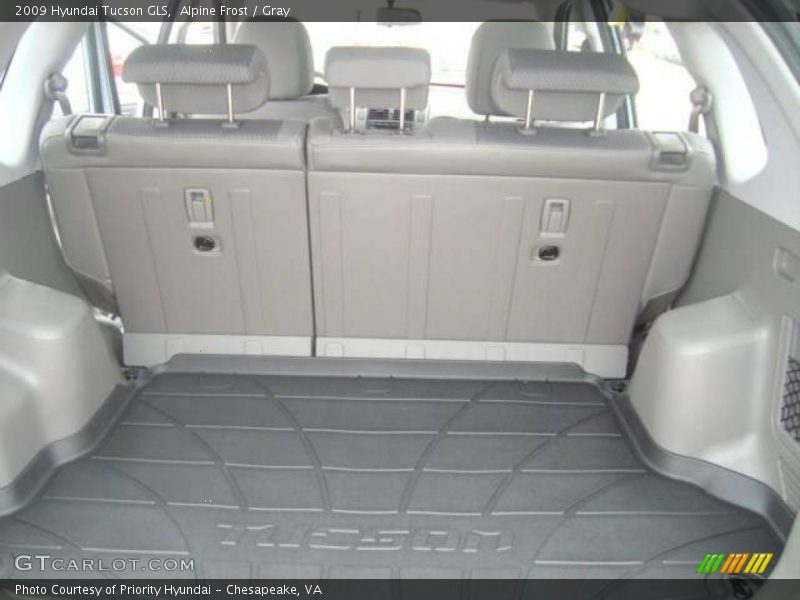 Alpine Frost / Gray 2009 Hyundai Tucson GLS