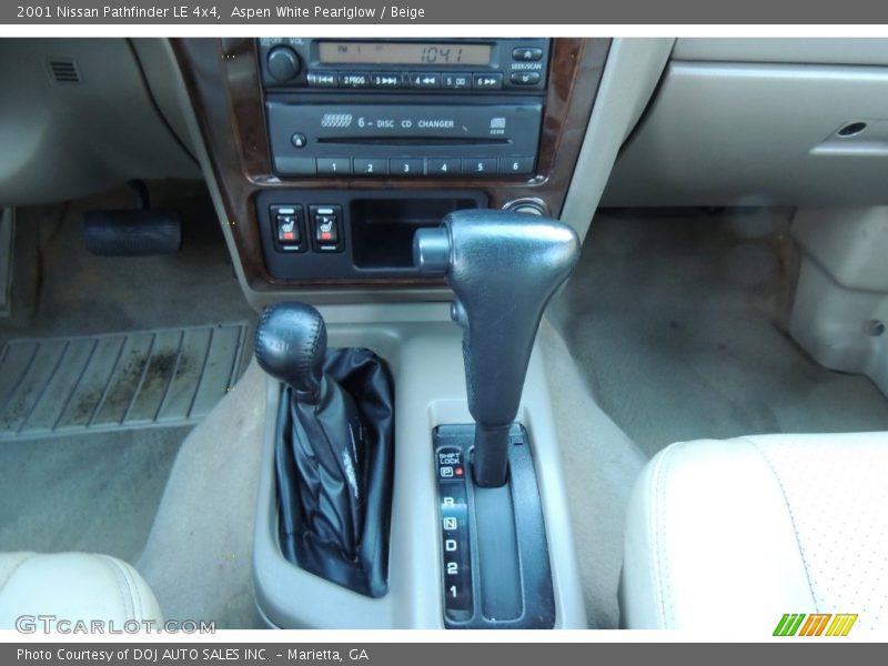 Aspen White Pearlglow / Beige 2001 Nissan Pathfinder LE 4x4