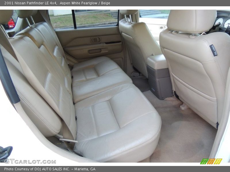 Aspen White Pearlglow / Beige 2001 Nissan Pathfinder LE 4x4