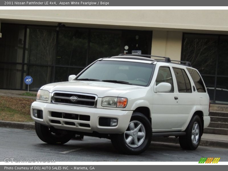 Aspen White Pearlglow / Beige 2001 Nissan Pathfinder LE 4x4