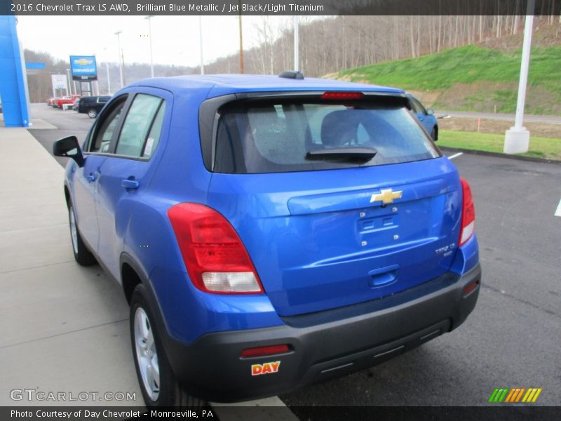 Brilliant Blue Metallic / Jet Black/Light Titanium 2016 Chevrolet Trax LS AWD