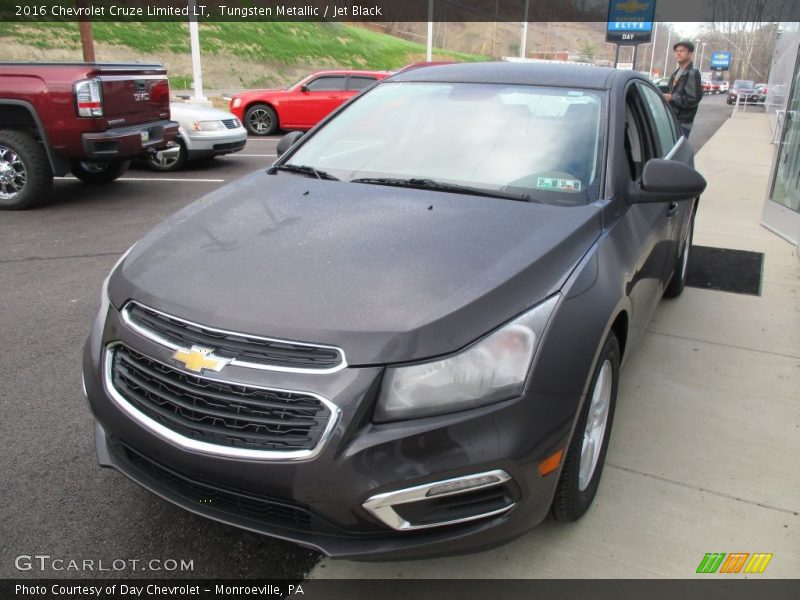 Tungsten Metallic / Jet Black 2016 Chevrolet Cruze Limited LT