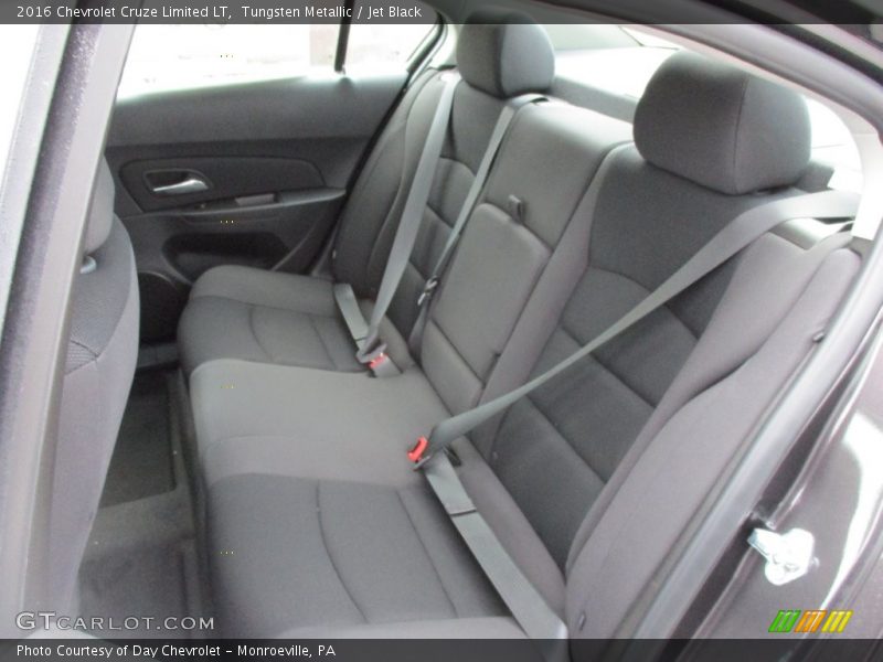Tungsten Metallic / Jet Black 2016 Chevrolet Cruze Limited LT
