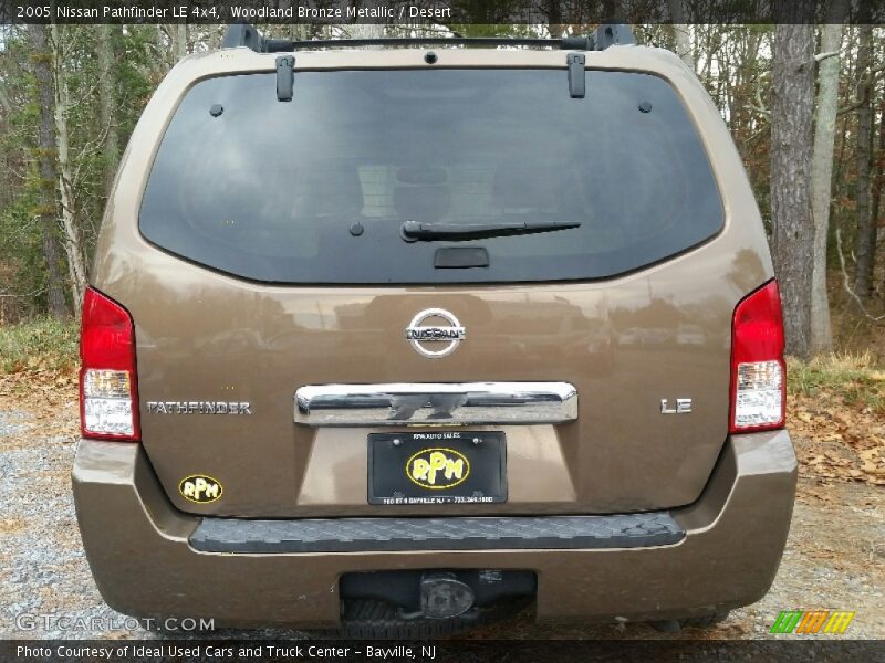 Woodland Bronze Metallic / Desert 2005 Nissan Pathfinder LE 4x4