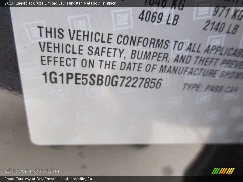 Tungsten Metallic / Jet Black 2016 Chevrolet Cruze Limited LT
