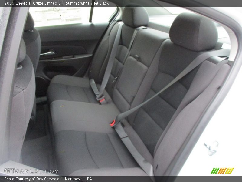 Summit White / Jet Black 2016 Chevrolet Cruze Limited LT