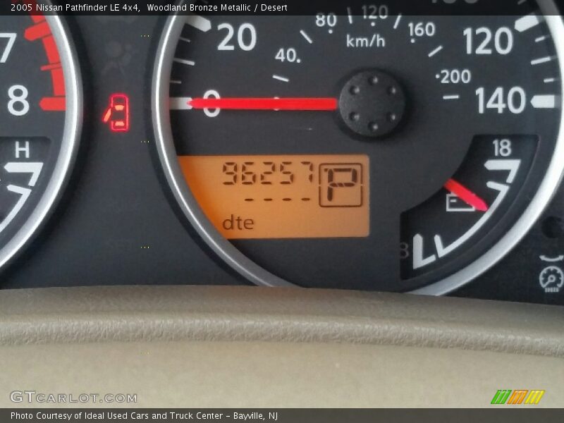 Woodland Bronze Metallic / Desert 2005 Nissan Pathfinder LE 4x4