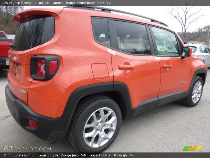Omaha Orange / Bark Brown/Ski Grey 2016 Jeep Renegade Latitude