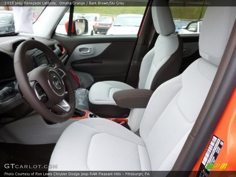 Front Seat of 2016 Renegade Latitude